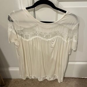 NWOT POL White Lace Top Tee Large